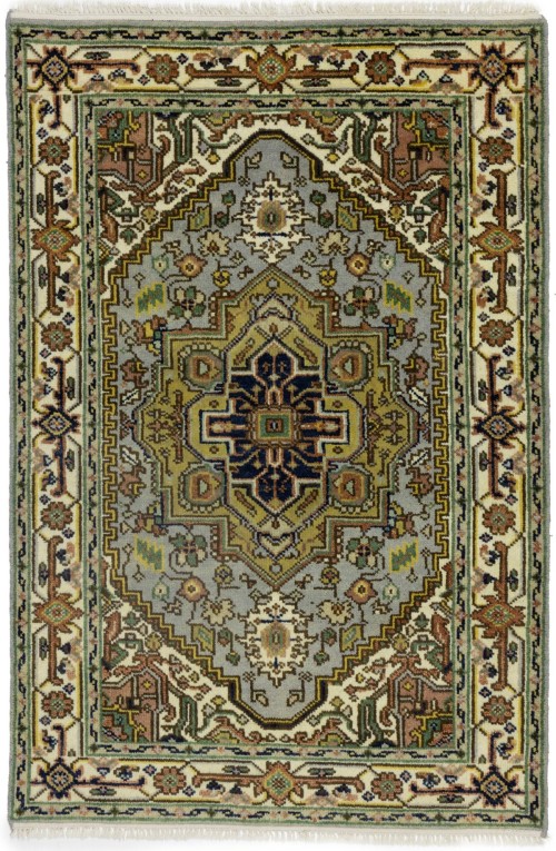 Light Gray Geometric 4X6 Heriz Serapi Oriental Rug