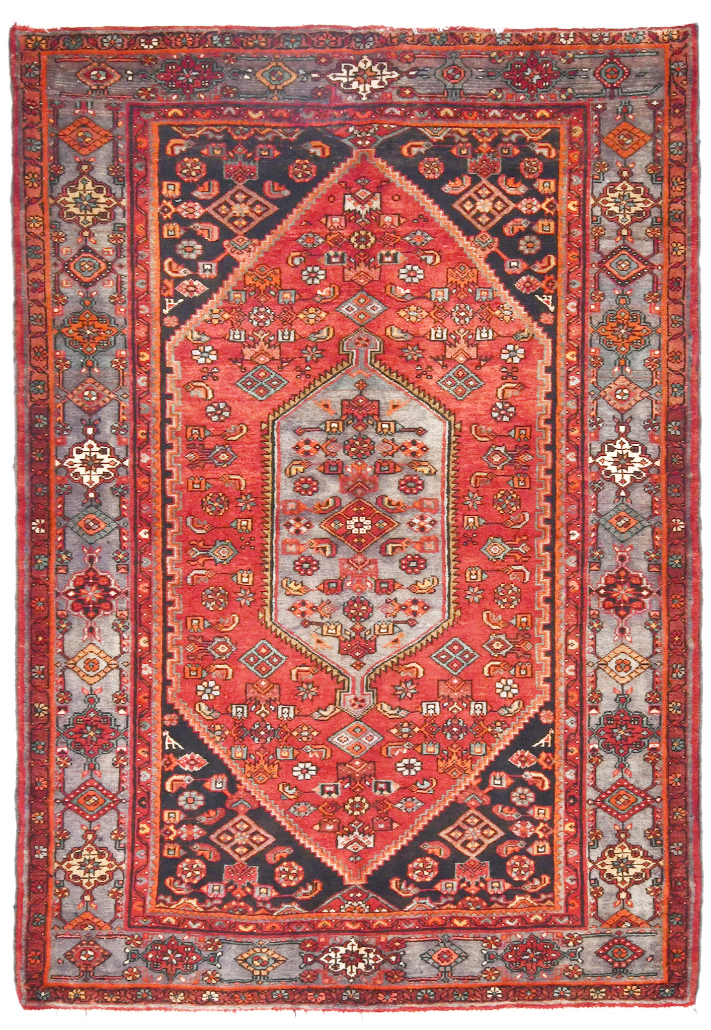 40 x 50 INCH SHIRVAN RUG IN EXCELLENT CONDITION