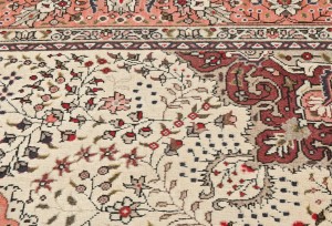 Vintage Cream Traditional 5X7 Tabriz Persian Rug