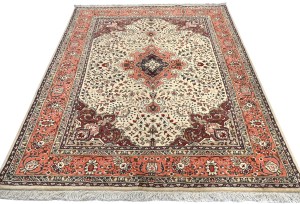 Vintage Cream Traditional 5X7 Tabriz Persian Rug
