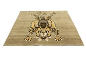 Tiger Khaki Tribal Pictorial 6X6 Fine Nepali Oriental Square Rug
