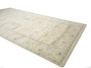 Cream Floral 9X18 Oushak Oriental Rug