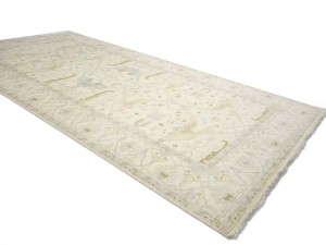Cream Floral 9X18 Oushak Oriental Rug