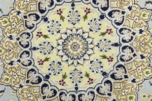 Light Blue Floral 6X6 Indo-Nain Oriental Round Rug