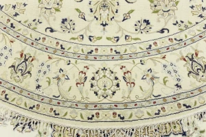 Cream Floral 7X7 Indo-Nain Oriental Round Rug