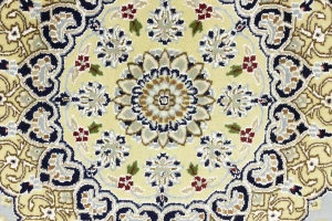 Light Blue-gray Floral 8X8 Indo-Nain Oriental Round Rug