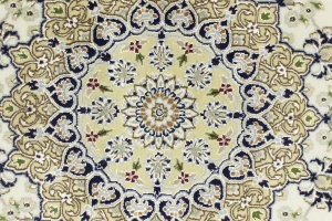 Cream Floral 6X6 Indo-Nain Oriental Round Rug