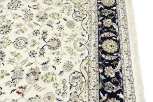 Cream Floral 8X10 Indo-Nain Oriental Rug