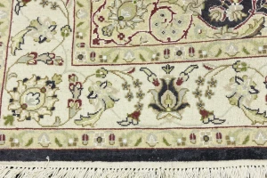Black Floral 4X6 Indo-Nain Oriental Rug