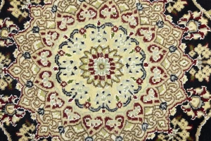 Black Floral 4X6 Indo-Nain Oriental Rug