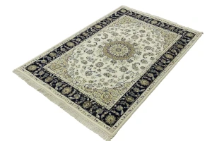 Cream Floral 4X6 Indo-Nain Oriental Rug