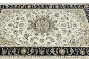 Cream Floral 4X6 Indo-Nain Oriental Rug