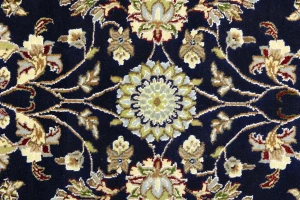 Dark Navy Floral 6X9 Indo-Nain Oriental Rug