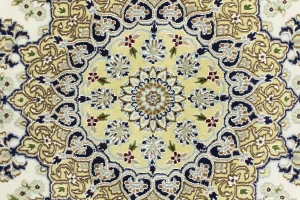 Cream Floral 6X6 Indo-Nain Oriental Round Rug