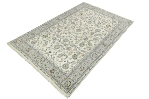Cream Floral 6'5X10 Indo-Nain Oriental Rug