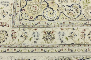 Cream Floral 6'7X10 Indo-Nain Oriental Rug