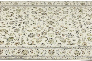 Cream Floral 6'7X10 Indo-Nain Oriental Rug