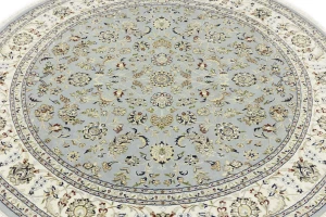 Light Blue-gray Floral 8X8 Indo-Nain Oriental Round Rug