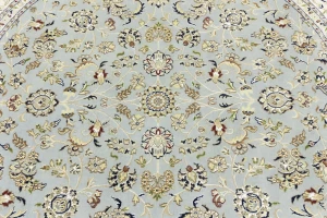 Light Blue-gray Floral 8X8 Indo-Nain Oriental Round Rug