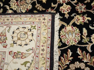 Black Floral 8X10 Indo-Nain Oriental Rug