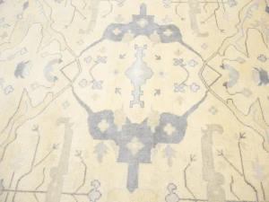 Muted Beige Floral Transitional 9X18 Oushak Oriental Rug