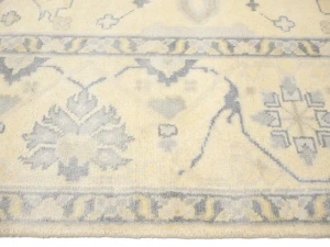 Muted Beige Floral Transitional 9X18 Oushak Oriental Rug