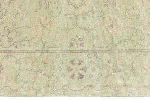 Muted Light Green Floral 4x6 Transitional Oriental Round Rug