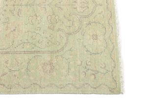 Muted Light Green Floral 4x6 Transitional Oriental Round Rug