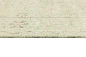 Muted Light Green Floral 4x6 Transitional Oriental Round Rug