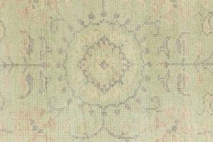 Muted Light Green Floral 4x6 Transitional Oriental Round Rug