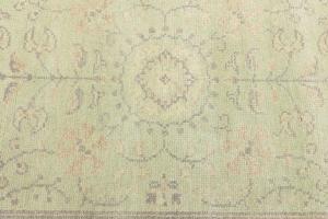 Muted Light Green Floral 4x6 Transitional Oriental Round Rug