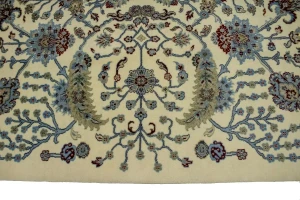 Cream Classic Floral 7X10 Traditional Indo-Kashan Oriental Rug