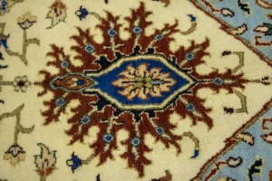 Cream Geometric Floral 6X8 Oriental Rug