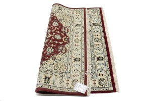Red Floral 4X4 Indo-Nain Oriental Square Rug