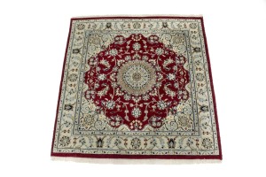 Red Floral 4X4 Indo-Nain Oriental Square Rug