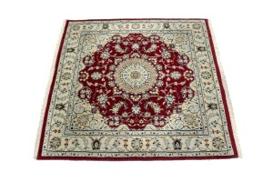 Red Floral 4X4 Indo-Nain Oriental Square Rug