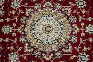 Red Floral 4X4 Indo-Nain Oriental Square Rug