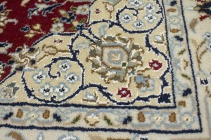 Red Floral 4X4 Indo-Nain Oriental Square Rug