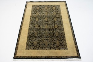 Black Floral 5X8 Modern Oriental Rug