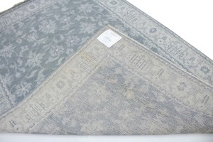 Muted Floral 5X8 Transitional Oriental Rug