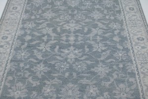 Muted Floral 5X8 Transitional Oriental Rug