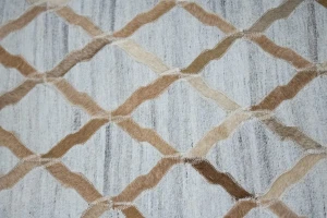 Grey Geometric 5X8 Cowhide Patchwork Modern Rug