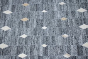 Grey Geometric 4X6 Modern Cowhide Patchwork Print Oriental Rug