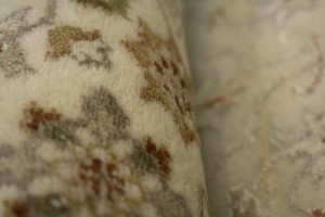 Cream Floral 2'5X4'8 Indo Tabriz Oriental Rug