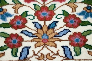 Cream Floral Kirman 6X9 Oriental Rug