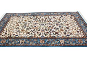 Cream Floral Kirman 4X6 Oriental Rug