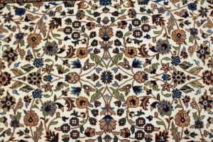 Cream Floral Kirman 4X6 Oriental Rug