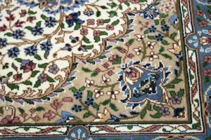 Cream Floral 4X6 Kirman Oriental Rug