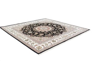 Black Classic Floral 8X8 Indo-Nain Oriental Square Rug