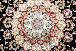 Black Classic Floral 8X8 Indo-Nain Oriental Square Rug